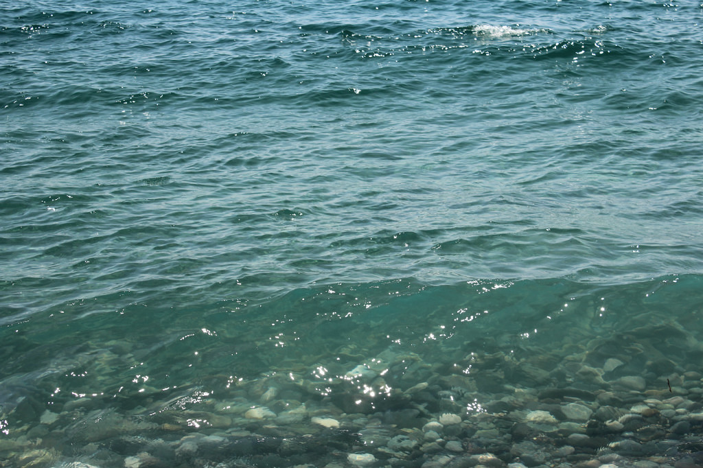 Чистое море Пицунды, август 2013 г.