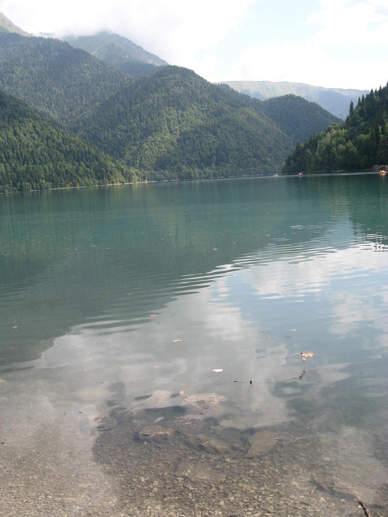 озеро"Рица".